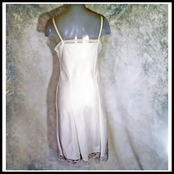 Vintage Satin Slip With Alencon Lace, VFG Retro 40s Pinup Lingerie - Picture 3 of 11